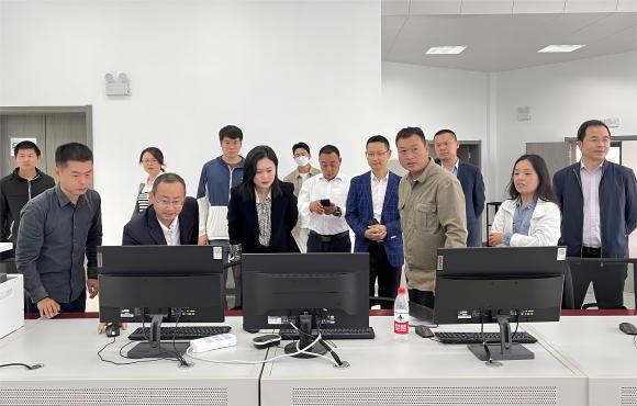 ��ˢ����ʱحʩչ����Ŧ����������������������������˾��������