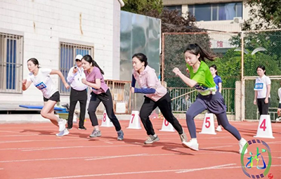 �������� �������񡪡������˶���չ�ֺ춹Ǯ�� - ��ȫ�ɿ��ĸ����ʽ����Ǯ���÷緶